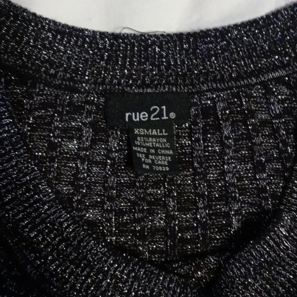 Rue 21 xs long sleeved youth sweater - Picture 4 of 7